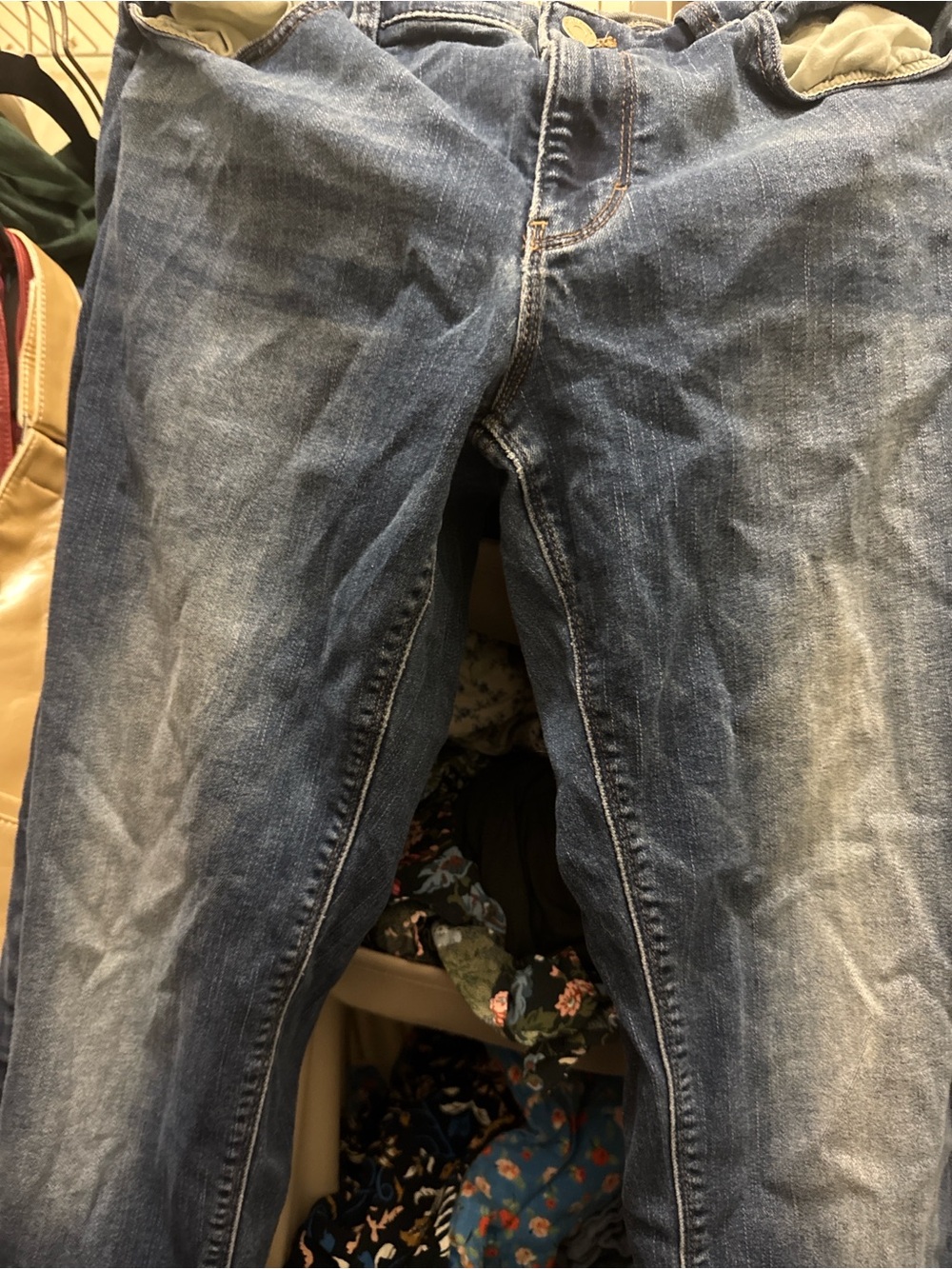 White House Black Market  Blue Washed Skinny Frayed Hem Jeans